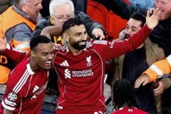 高价引援新援欧冠失误，球迷热议球员表现