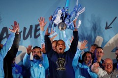 利物浦取英超5连胜开局争冠毫无对手领先阿森纳5分&曼城8分