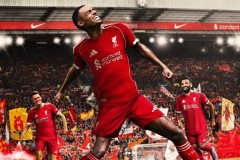 英超焦点战：西汉姆联VS水晶宫，强强对决谁将笑到最后？